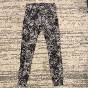 Lululemon Athletica Black and White Patterned Leggings
